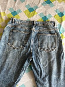 Womens Distressed Light Wash Jeans