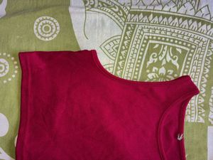Maroon Solid Cropped Top