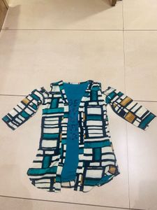 Stylish Geometric Print Cold Shoulder Top