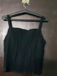 Chic Black Sleeveless Top