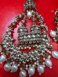 Elegant Pearl &amp; Kundan Dangle Earrings