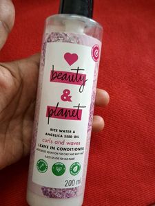 Beauty &amp; Planet Leave In Conditioner For Curls and