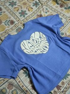 Blue Heart Graphic crop tol