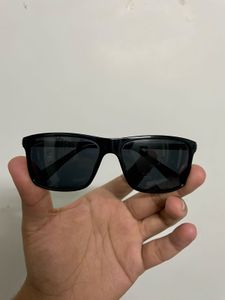 Gucci unisex black shades(Free delivery)