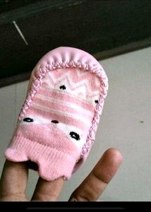 baby booties  upto 9 months