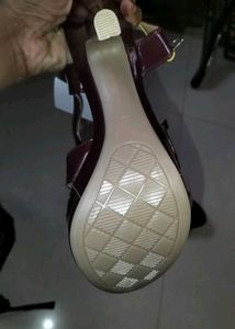 Stylish Patent Platform Heels
