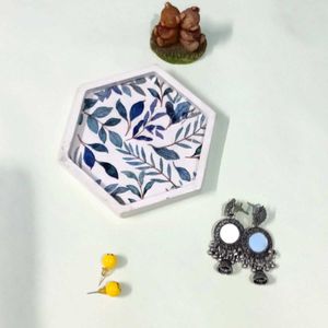 Decorative Tray with Leaf design