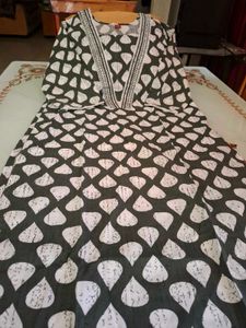 Stylish Kurta Set with Pants