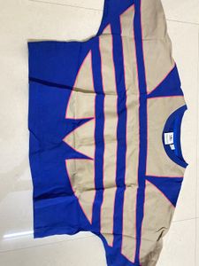 🫐Authentic Adidas Graphic Tee