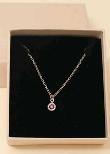 Delicate Gold Chain Necklace with Pendant