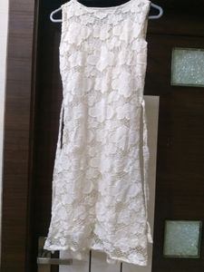 White Lace Sleeveless Dress