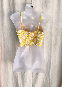 5410. Cute Yellow Checkered Crop Top