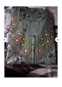 Elegant Floral Print Nightgown