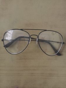 fashionable unique sunglass