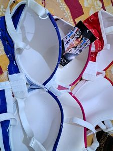Brand NEW Soft Padded Bra For Women.