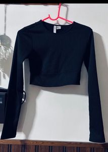 black h&amp;m top