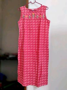🌸🖤FIXED PRICE COMBO OF 2 KURTIS🖤🌸