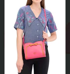 Caprese Fuchsia Bag
