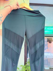 Stylish Black Mesh Panel Leggings
