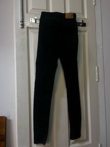 Black Jeans - Stylish &amp; Versatile