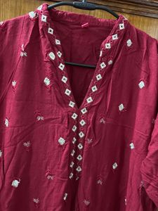 Elegant Maroon Embroidered Kurta