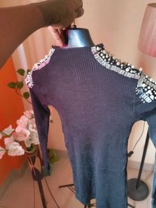 New Embellished Knit Top
