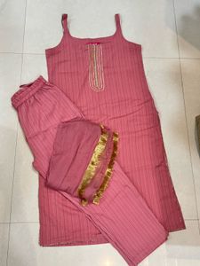 Pink silk crepe striped Kurta Set with Dupatta