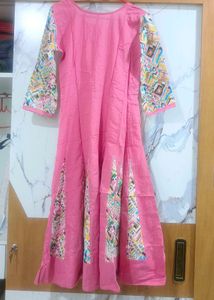 Stylish Pink Kurta with Unique Sleeves