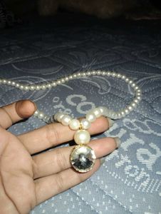 Pearl Beaded Necklace