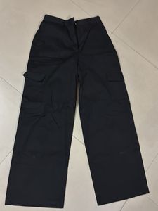 Black Wide Leg Cargo Pants (never used)