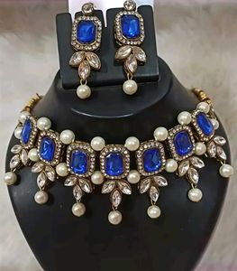 Stunning Blue Gemstone & Pearl Choker Set