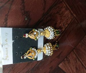 Beautiful Golden Jhumka