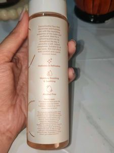 Moody DermaSoothe Essence Face Mist