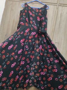 Price 💧 dropped 🌹Beautiful Slit Cut Kurti