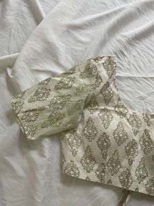 Elegant Cream &amp; Gold Print Backless Blouse