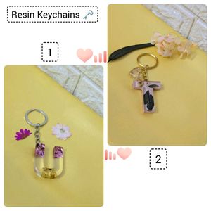 ✨ Handmade Resin Initial Keychains ✨🩷