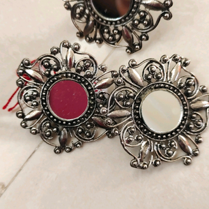 combo of earing and finger ring
