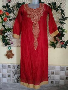 Elegant Red Embroidered Kurti