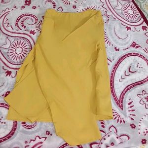 Stylish Yellow V-Neck Top