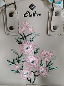 Elettivo Beige Embroidered Handbag