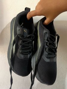 Puma Black Softfoam Sneakers