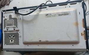 (used ) Samsung solo microwave oven