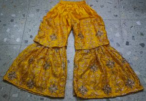 2 peace gharara frock dress ( no used )