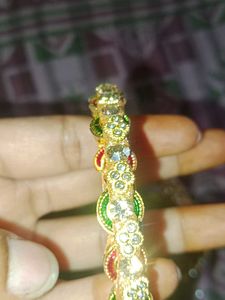 Exquisite Set of 4 Embellished Bangles