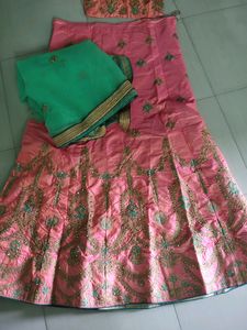 EMBROIDERED LAHANGA SET