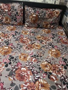 Floral Print Bedsheet Set