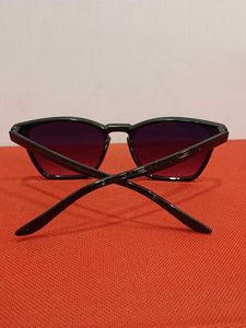Stylish Black &amp; Red Sunglasses