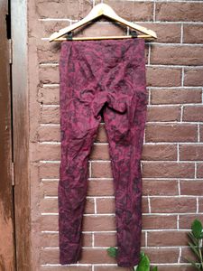 H&amp;M Burgundy Patterned Skinny Pants