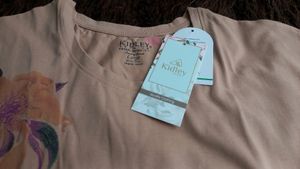 Women's T-shirt 💫