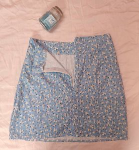 Pre- loved urbanic floral mini skirt